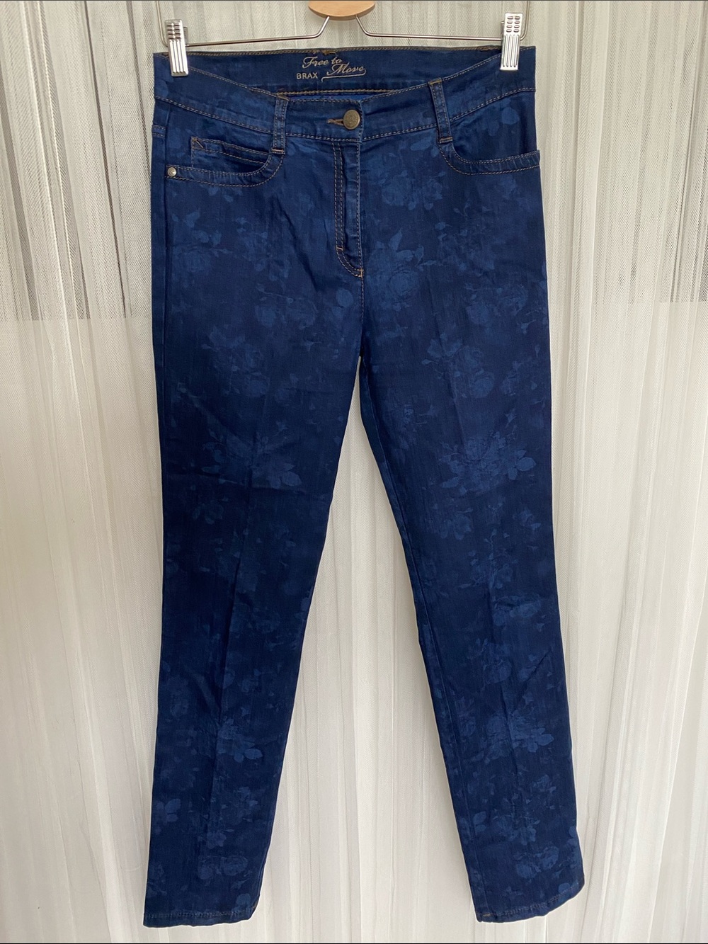 Brax Free to Move Shakira Slim fit Jeans Discreet Floral Size 31/32